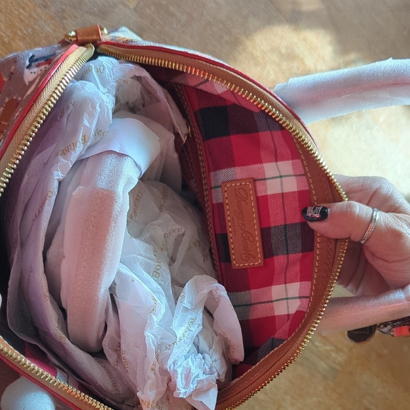 Dooney & Bourke Disney Christmas 2021 Handbag - Picture 3 of 8